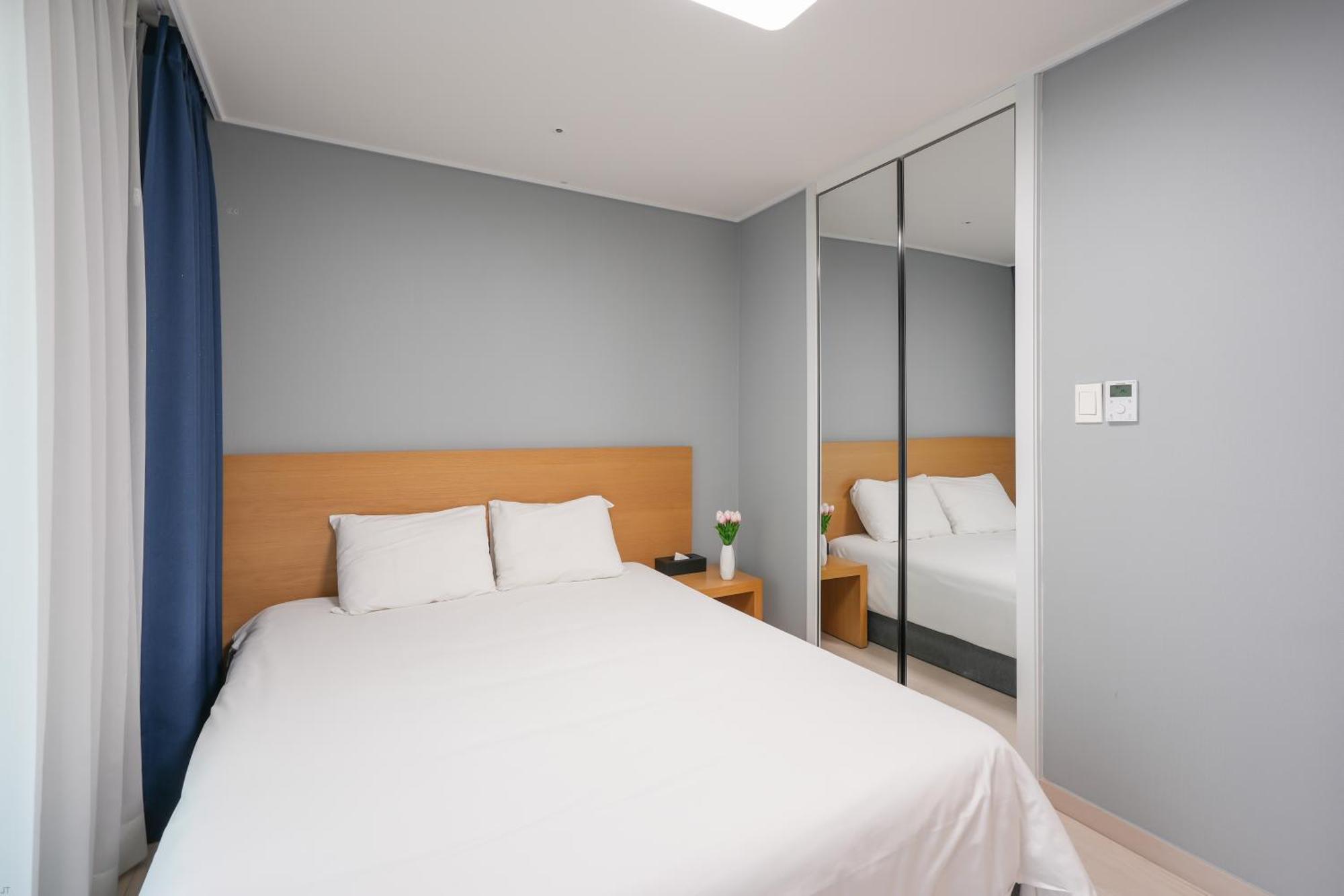 Yeosu Hotel First City ภายนอก รูปภาพ