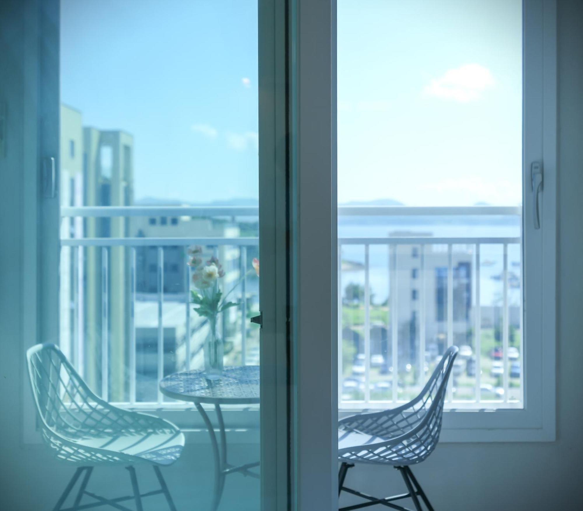 Yeosu Hotel First City ภายนอก รูปภาพ